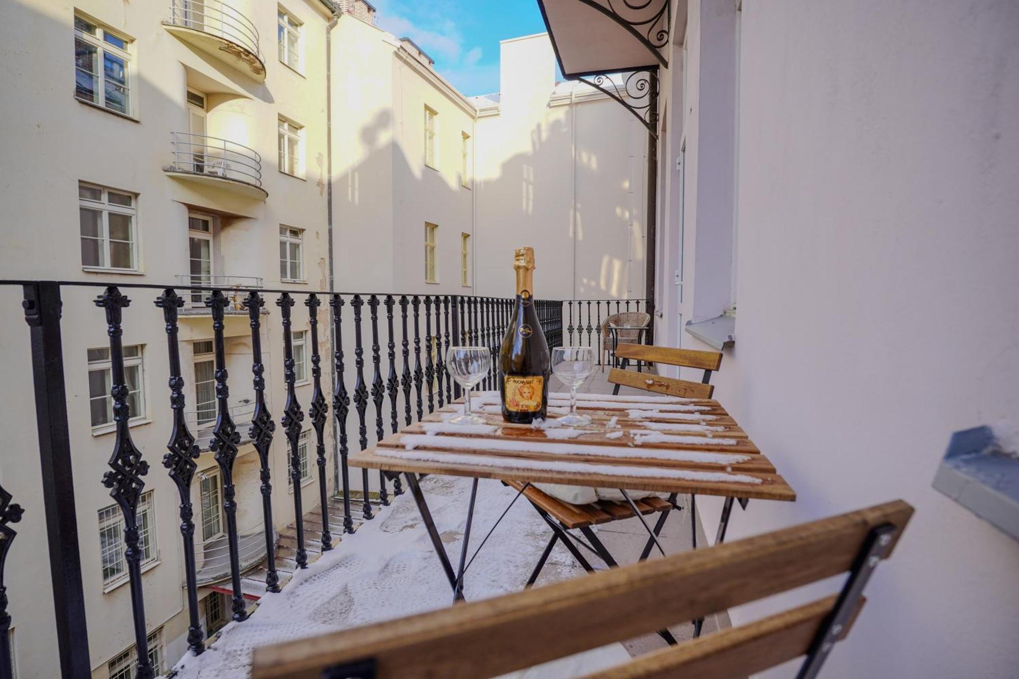 Elegant & Stylish Center Apartments! Prague Exterior photo